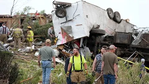 WATCH: Extensive tornado damage in Greenfield, Iowa
