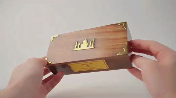 Набор чая Деревянная шкатулка - Чудеса света, Ассам, Golden Tips, 100 г