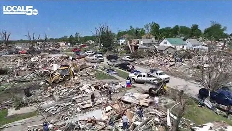 DRONE VIDEO: Tornado destroys town of Greenfield, Iowa